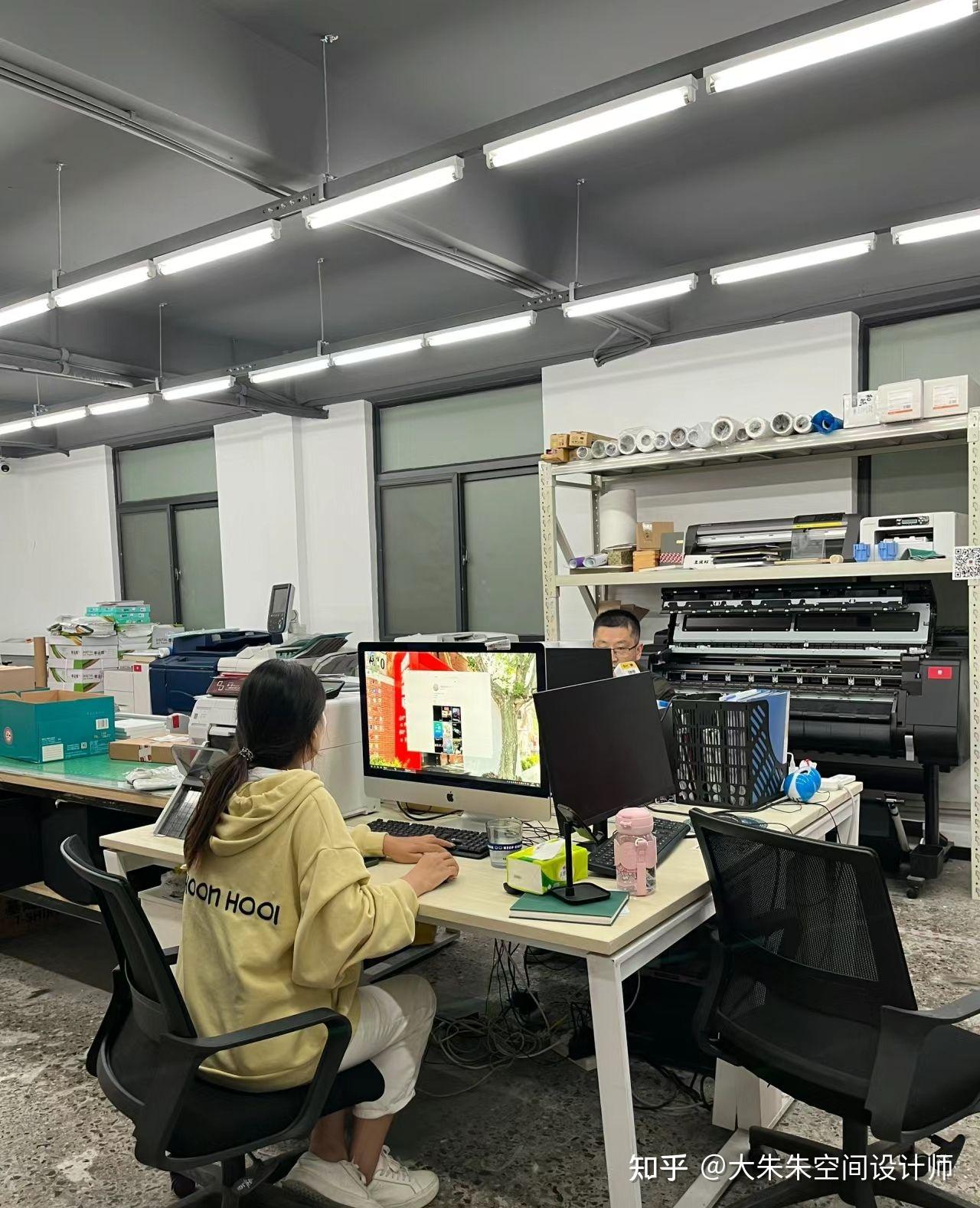 圖文店設(shè)計(jì)師與平面廣告公司設(shè)計(jì)師的差異及薪資對(duì)比